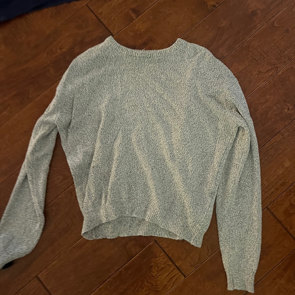 Brandy Melville sweater